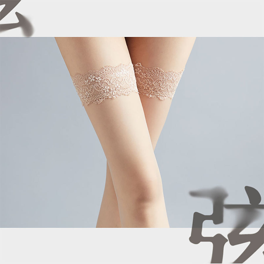 ayase-socks-string-series-feather-white-even-size-1